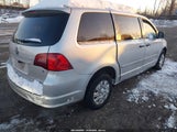 Volkswagen Routan S 2V4RW4D18AR348254 снимка