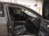 Volvo S60 B5 Plus Dark Theme 7JRL12TL4RG298604 снимка