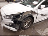 Hyundai Sonata Se 5NPE24AF4KH760111 снимка
