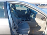 Toyota Camry Le 4T4BF3EKXAR085766 снимка