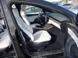 Tesla Model X Dual Motor All-Wheel Drive 7SAXCAE59NF356927 fotografie