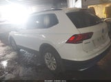 Volkswagen Tiguan 2.0T S 3VV1B7AX3JM043038 fotografie