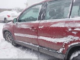 Volkswagen Tiguan S WVGBV7AX1CW099827 снимка