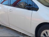 Toyota Prius Le JTDKARFU5K3083009 снимка