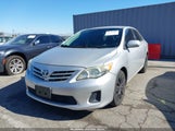 Toyota Corolla Le 2T1BU4EE4DC940192 fotografie