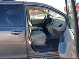 Toyota Sienna Le 8 Passenger 5TDKZ3DC7HS845733 снимка