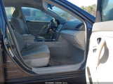 Toyota Camry Le 4T1BE46K17U570078 снимка