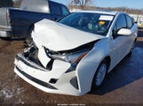 Toyota Prius Four JTDKARFU5J3055323 снимка