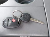 Toyota Tundra Grade 4.6L V8 5TFUM5F1XCX029830 снимка