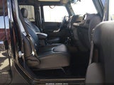 Jeep Wrangler Unlimited Rubicon 1C4HJWFG6GL275498 fotografie