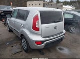 Kia Soul KNDJT2A52D7504743 снимка