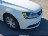 Volkswagen Jetta 2.5L Se 3VWDX7AJ8DM422725 photo