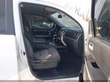 Toyota Tundra Sr5 5.7L V8 5TFUW5F13JX685990 photo