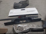 Toyota Tundra Sr5 5.7L V8 5TFUW5F13JX685990 photo
