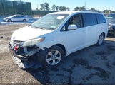 Toyota Sienna Le V6 5TDKK3DC2BS126708 снимка