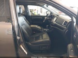 Toyota Highlander Hybrid Limited Platinum 5TDDGRFH3KS067867 снимка