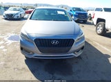 Hyundai Sonata Hybrid Limited KMHE34L10GA009967 photo