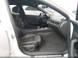 Audi A4 2.0T Premium WAUENAF44JA142898 снимка