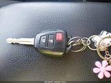 Toyota Rav4 Xle JTMRFREV1FD125928 снимка