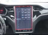 Tesla Model S 100D/75D/P100D 5YJSA1E26JF281732 fotografie