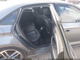 Audi A3 40 Titanium Premium WAUAUGFF0KA111025 снимка