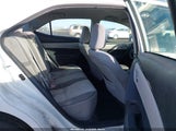 Toyota Corolla Le 5YFBURHE7HP615308 fotografie