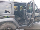 Jeep Wrangler Unlimited Willys 4X4 1C4HJXDG2LW332412 fotografie