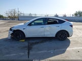 Tesla Model Y Long Range Dual Motor All-Wheel Drive 5YJYGDEE5MF214063 photo