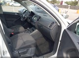 Volkswagen Tiguan 2.0T/2.0T S WVGAV7AX4HK051958 photo