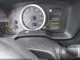 Toyota Corolla Le JTDEPRAE3LJ086676 снимка