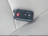 Toyota Prius Three JTDKN3DU7B1423910 fotografie