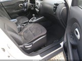 Kia Soul KNDJN2A2XF7236253 снимка