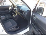 Jeep Patriot Latitude 1C4NJPFB9CD634408 снимка