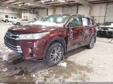 Toyota Highlander Xle 5TDJZRFH2KS736482 снимка