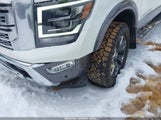 Nissan Titan Platinum Reserve 4X4 1N6AA1ED5LN507449 fotografie