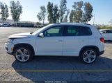 Volkswagen Tiguan R-Line WVGBV3AX3EW010349 fotografie