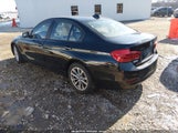 BMW 320I xDrive WBA8E5G50HNU22784 снимка