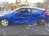 Hyundai Veloster Base W/Black KMHTC6AD5EU199471 снимка