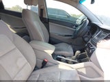 Hyundai Tucson Se KM8J23A48GU206523 снимка