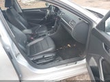 Volkswagen Passat 1.8T R-Line 1VWDT7A37HC085243 photo