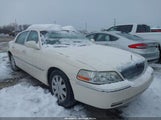 Lincoln Town Car Designer Series 1LNHM83W27Y605165 fotografie