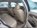 Lincoln Town Car Designer Series 1LNHM83W27Y605165 снимка