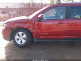 Jeep Compass Latitude 1C4NJCEA4GD704940 fotografie