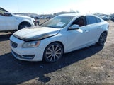 Volvo S60 T6/T6 Platinum/T6 Premier Plus/T6 R-Design/T6 R-Design Platinum YV1902FH2E2274290 fotografie