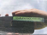 Jeep Grand Cherokee Laredo 1C4RJFAT9CC159599 снимка