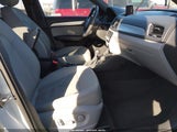 Audi Q3 2.0T Premium/2.0T Sport Premium WA1ECCFS3JR023576 photo