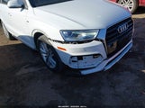 Audi Q3 2.0T Premium/2.0T Sport Premium WA1ECCFS3JR023576 photo