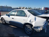 Toyota Camry Le JT2BG22K8V0088777 fotografie