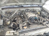 Nissan Frontier Se-V6/Xe-V6 1N6ED26Y8YC378075 photo