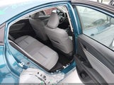 Toyota Camry Le 4T1DAACK3TU681863 снимка
